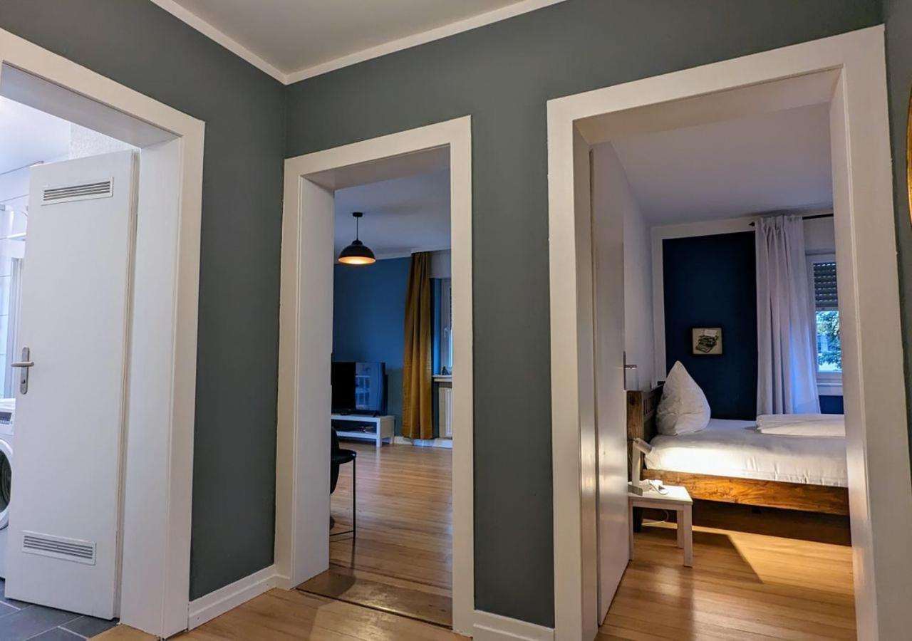 65Qm Altbaucharme Mit Zwei Balkonen Appartement Karlsruhe Buitenkant foto