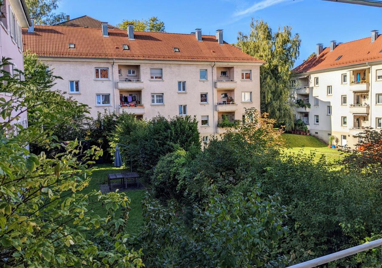 65Qm Altbaucharme Mit Zwei Balkonen Appartement Karlsruhe Buitenkant foto